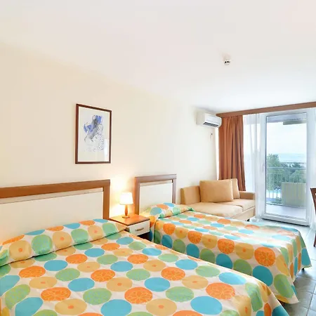 Laguna Mare ホテル 4*