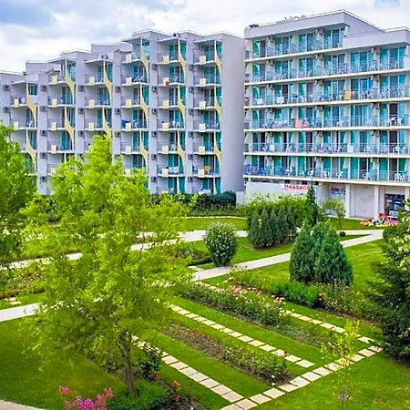 Laguna Mare 4*