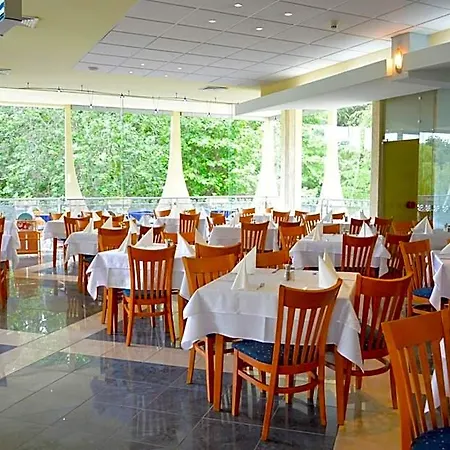 Laguna Mare 4*