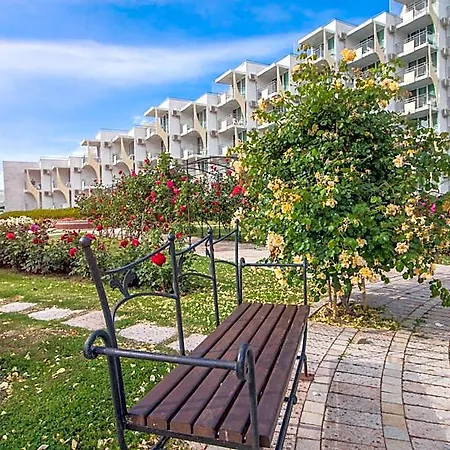 Laguna Mare 4*
